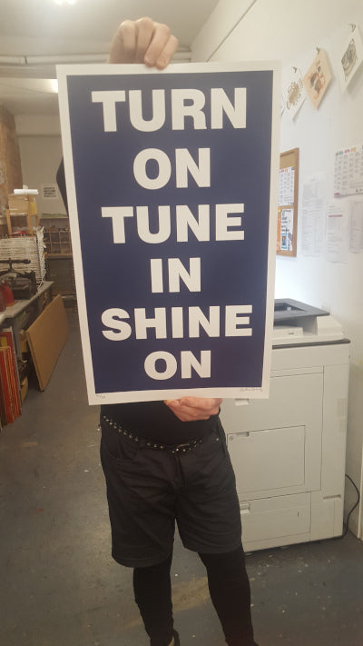 TURN ON TUNE IN SHINE ON (BLUE)
